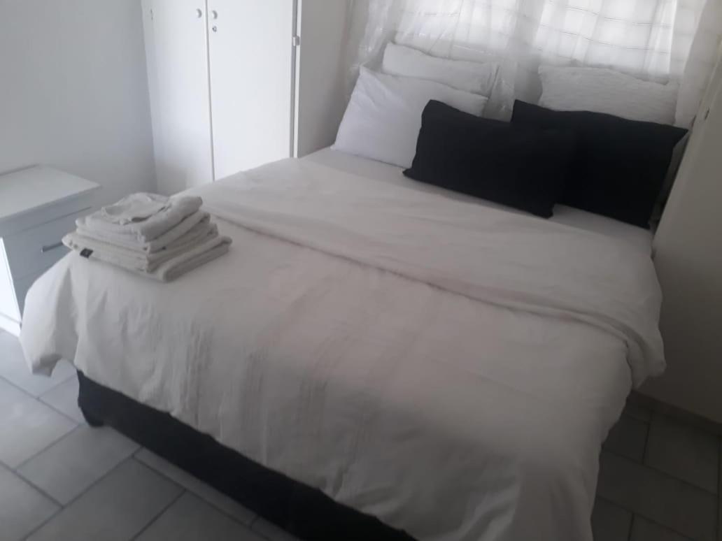 5Minutes Walk To Sandton Square Gautrain Johannesburg Exterior foto